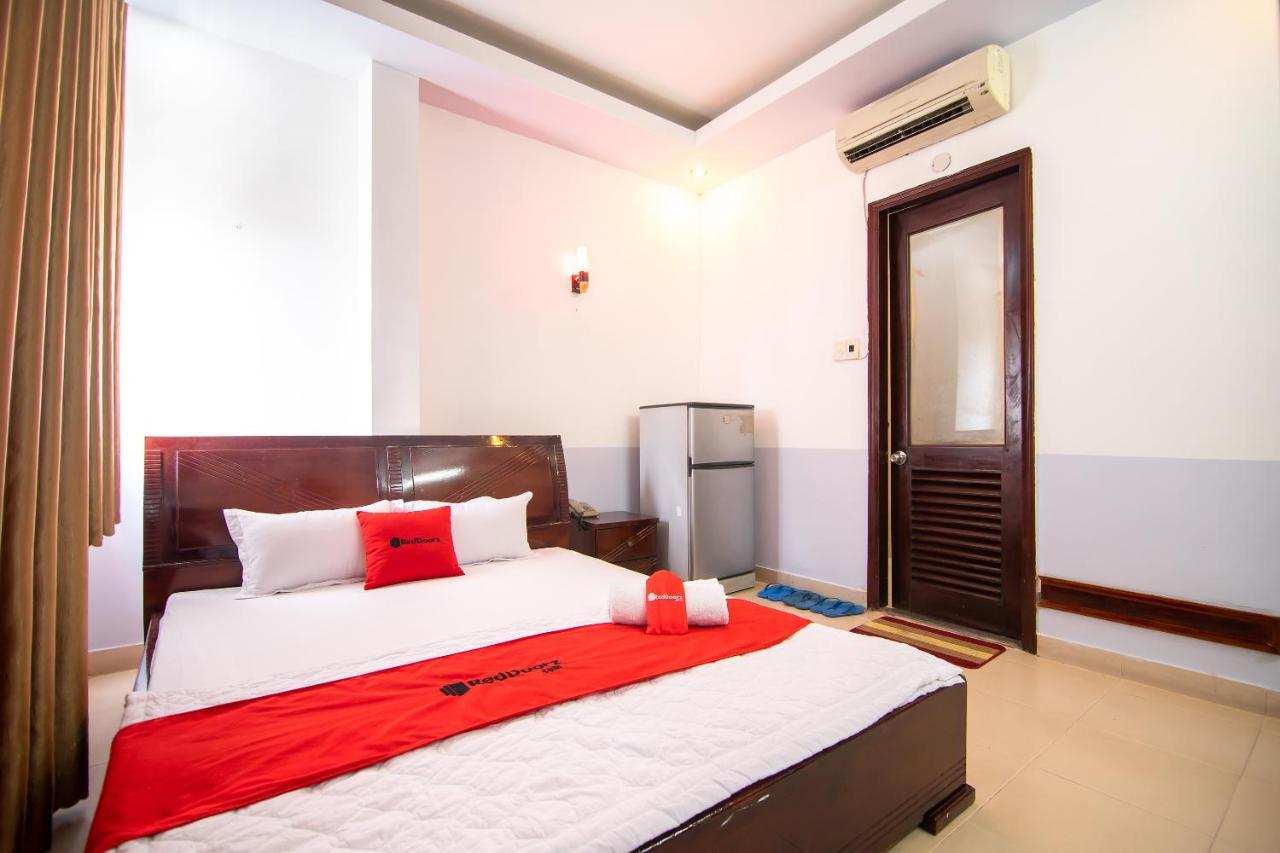 Reddoorz Hoang Minh Hotel ホーチミン市 エクステリア 写真